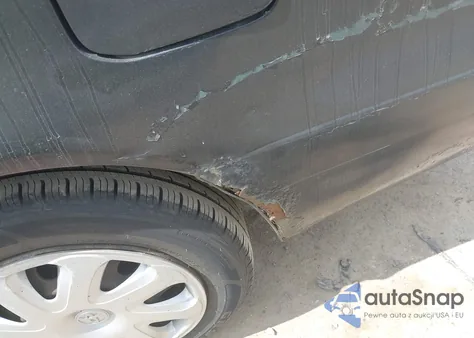 2001 Toyota Corolla Ce z USA, uszkodzony, nr VIN 2T1BR12E81C462570